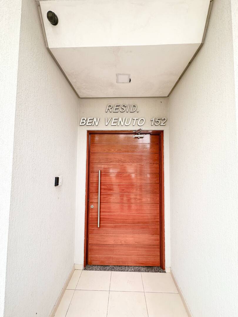 Apartamento à venda com 3 quartos, 74m² - Foto 2