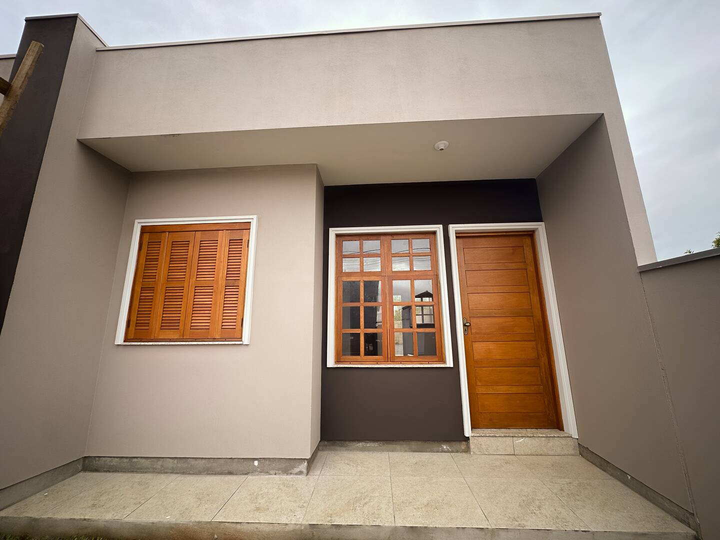 Casa à venda com 2 quartos, 50m² - Foto 1