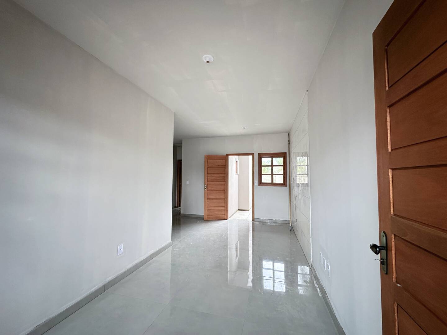 Casa à venda com 2 quartos, 50m² - Foto 3