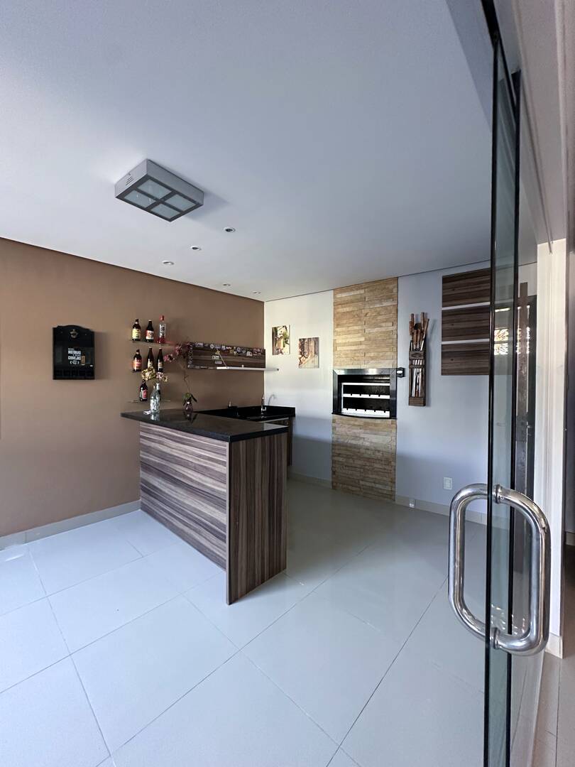 Casa à venda com 3 quartos, 130m² - Foto 8