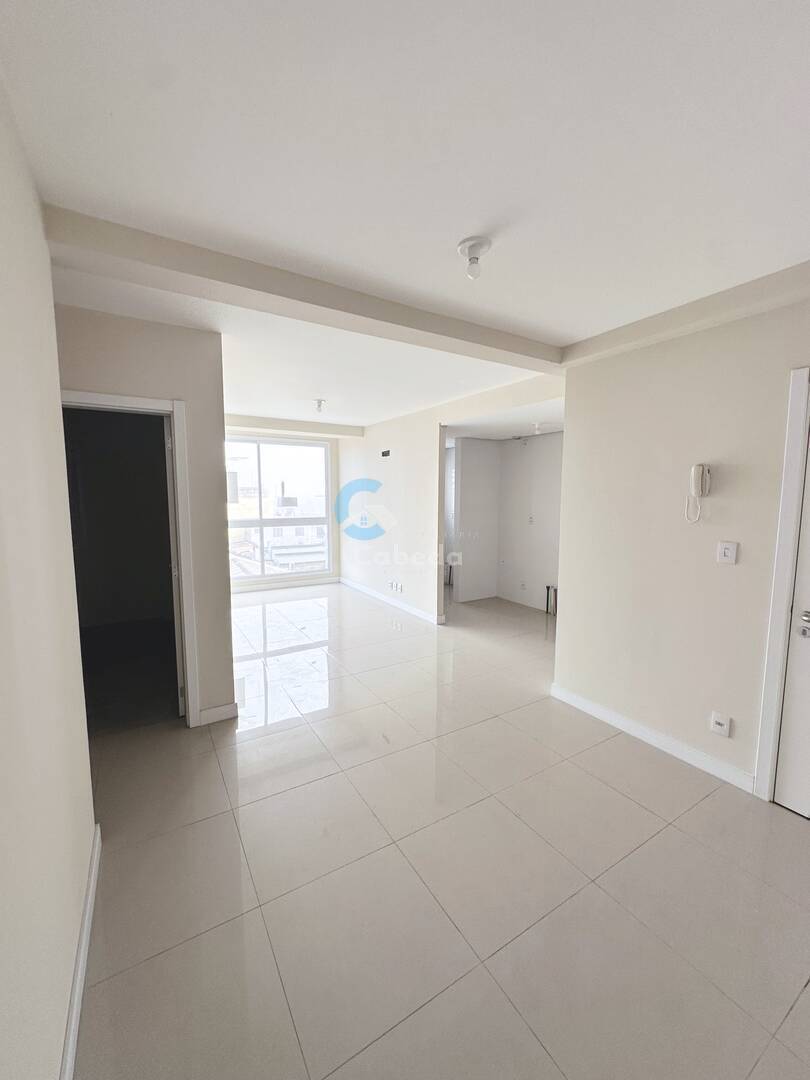 Apartamento à venda com 3 quartos, 74m² - Foto 8