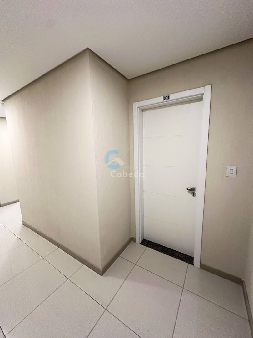 Apartamento à venda com 3 quartos, 74m² - Foto 11